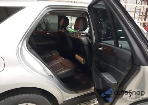 2014 Mercedes-Benz Ml 350 4Matic из США, поврежденный, VIN 4JGDA5HBXEA284834